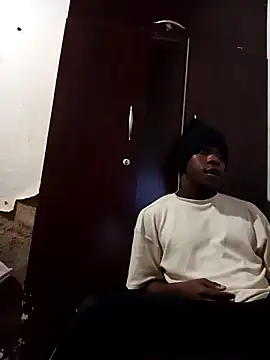 Uncletee112 online show from 11, 11, 2025