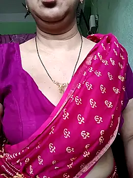 Snapshot of Rosy-B chatting on 11, 9, 2025 Rosy-B online show from 11, 9, 2025