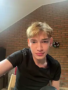 Snapshot of Nick_Win chatting on 18, 12, 2024 Nick Win online show from 18, 12, 2024