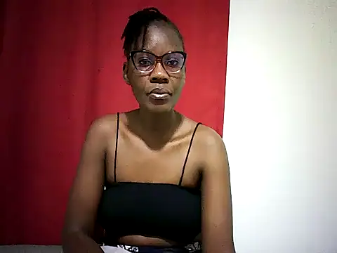 Snapshot of Pierra77 chatting on 6, 6, 2026 Pierra77 online show from 6, 6, 2026