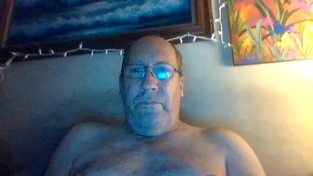 Snapshot of hornyrich69 chatting on 4, 2, 2026 hornyrich69 online show from 4, 2, 2026