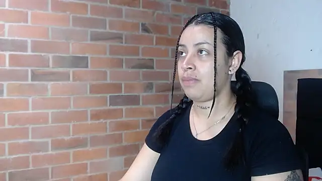 salome  hills1 online show from 25, 2, 2026