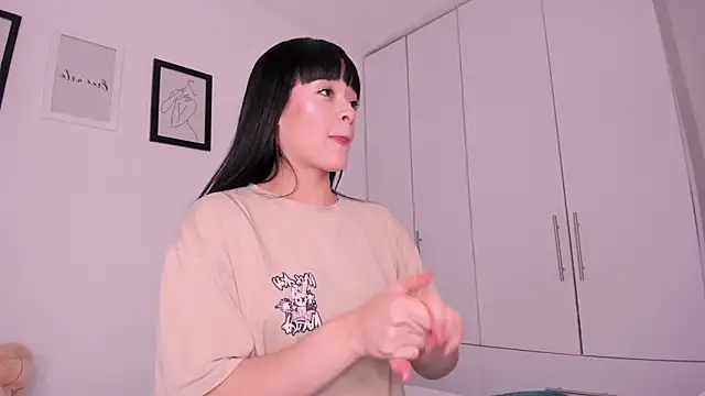 DannaHyde online show from 28, 1, 2025