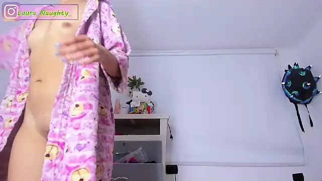 Laura naughty  online show from 17, 1, 2025