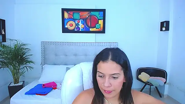 Chiqui milk  online show from 10, 2, 2025