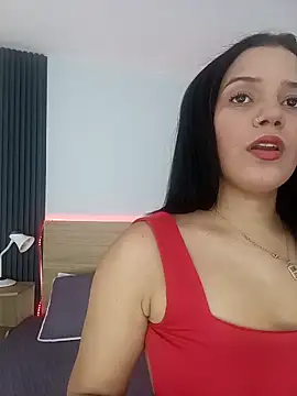 Chiqui milk  online show from 27, 9, 2025