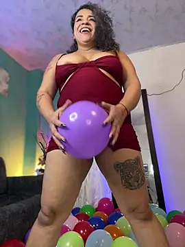 Snapshot of miss_grace_01 chatting on 7, 6, 2026 miss grace 01 online show from 7, 6, 2026