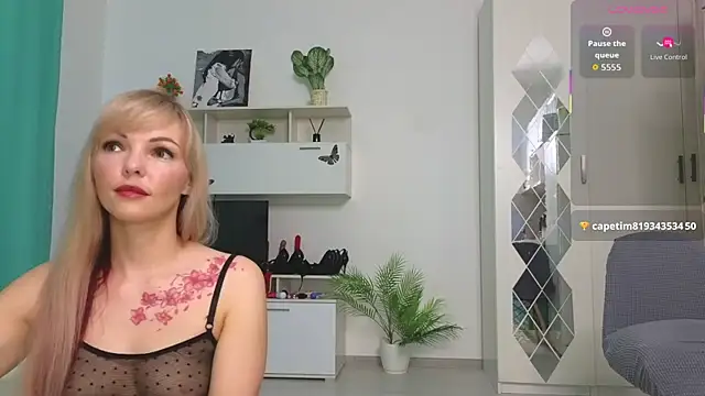 Snapshot of Molliblum chatting on 20, 5, 2026 Molliblum online show from 20, 5, 2026