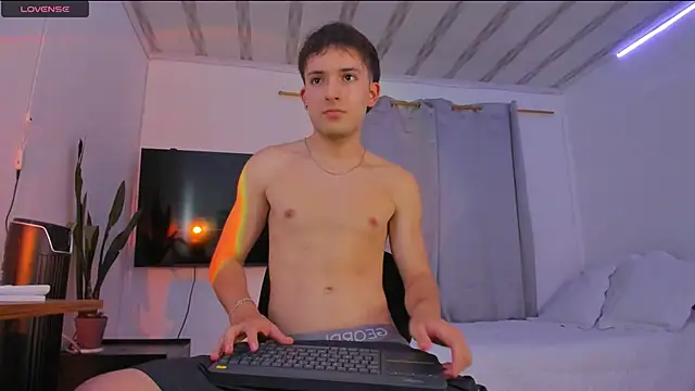 bower and colucci online show from 18, 9, 2025