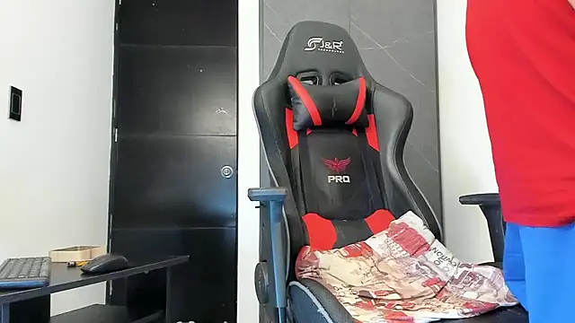 sergiio mesa27 online show from 28, 12, 2024