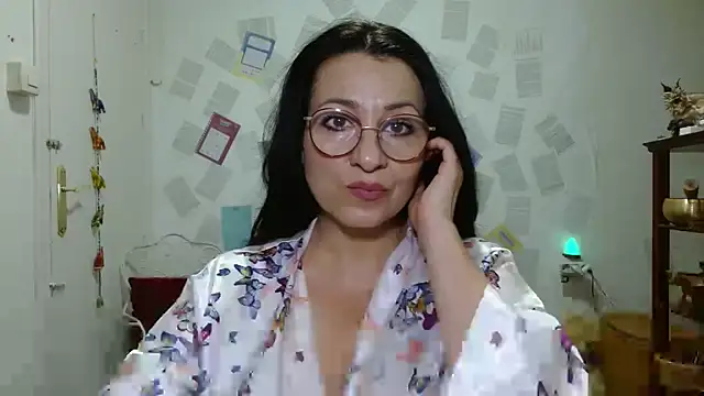 Snapshot of KeisyNeonX chatting on 6, 5, 2026 KeisyNeonX online show from 6, 5, 2026