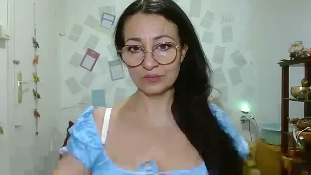 Snapshot of KeisyNeonX chatting on 3, 6, 2026 KeisyNeonX online show from 3, 6, 2026