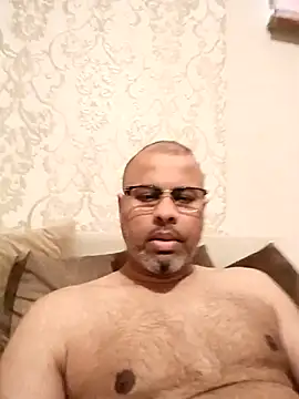 Snapshot of desi_black_cock chatting on 20, 3, 2025 desi black cock online show from 20, 3, 2025