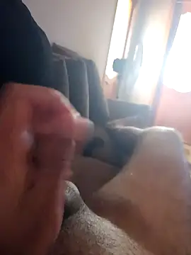 Snapshot of desi_black_cock chatting on 12, 9, 2025 desi black cock online show from 12, 9, 2025