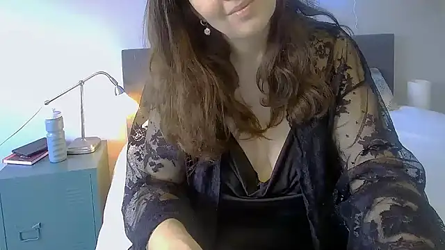 Ella Next Door online show from 23, 1, 2025
