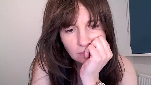 Ella Next Door online show from 11, 2, 2026