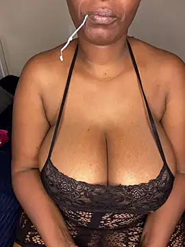 Naughty-sonia2 online show from 25, 7, 2026