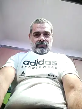 Snapshot of Gimly80 chatting on 10, 9, 2025 Gimly80 online show from 10, 9, 2025