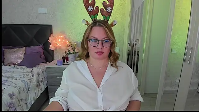 Snapshot of TwinklingStar_ chatting on 25, 12, 2024 TwinklingStar online show from 25, 12, 2024