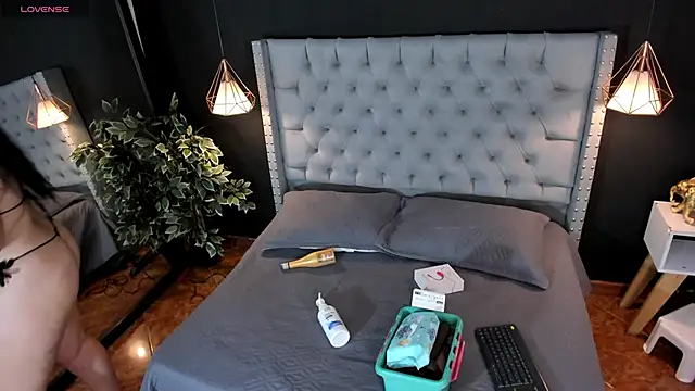 angeline blake  online show from 16, 3, 2025