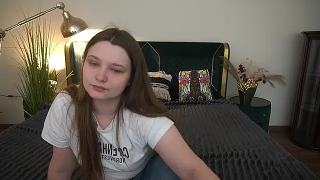 MagicPeachh  online show from 26, 5, 2026