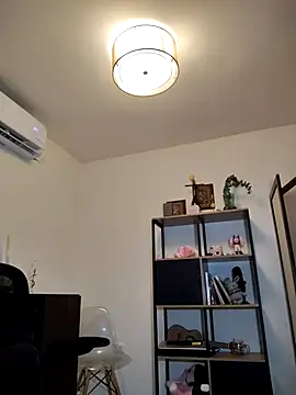 Snapshot of Ramona_Flower chatting on 9, 10, 2025 Ramona Flower online show from 9, 10, 2025