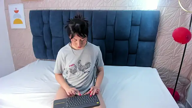 Victoria Coleman online show from 24, 2, 2025