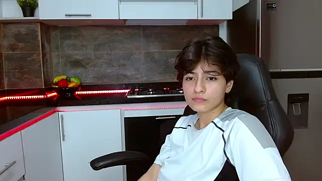 Snapshot of Bryce_Evans chatting on 25, 11, 2025 Bryce Evans online show from 25, 11, 2025