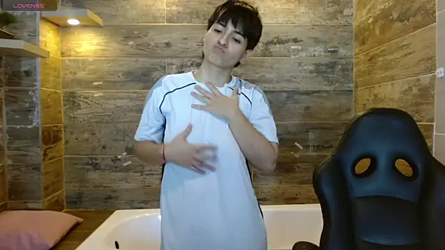 Snapshot of Bryce_Evans chatting on 20, 12, 2025 Bryce Evans online show from 20, 12, 2025