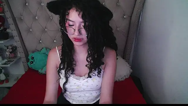 CherieCurl online show from 9, 11, 2025