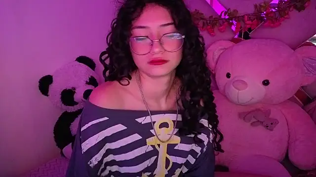 Snapshot of CherieCurl chatting on 2, 6, 2026 CherieCurl online show from 2, 6, 2026