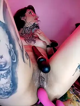 Snapshot of taaylor33 chatting on 2, 1, 2025 taaylor33 online show from 2, 1, 2025