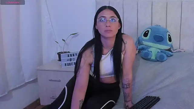 anny roberts online show from 18, 12, 2025