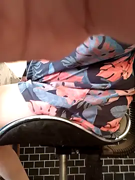 Snapshot of blondyaguar chatting on 6, 2, 2025 blondyaguar online show from 6, 2, 2025