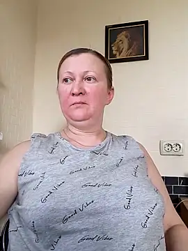 Snapshot of blondyaguar chatting on 6, 3, 2025 blondyaguar online show from 6, 3, 2025