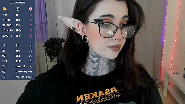 Snapshot of Dixi_Pixi_ chatting on 10, 10, 2025 Dixi Pixi online show from 10, 10, 2025