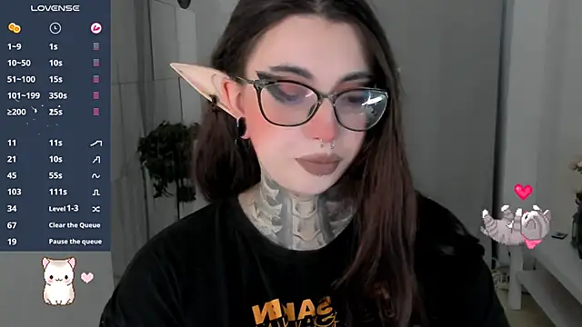 Snapshot of Dixi_Pixi_ chatting on 19, 10, 2025 Dixi Pixi online show from 19, 10, 2025