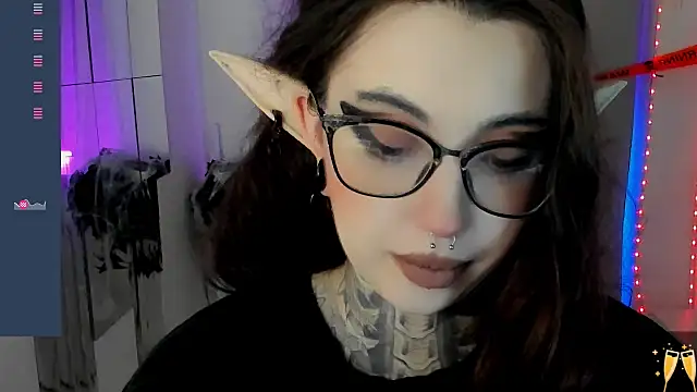 Snapshot of Dixi_Pixi_ chatting on 24, 10, 2025 Dixi Pixi online show from 24, 10, 2025