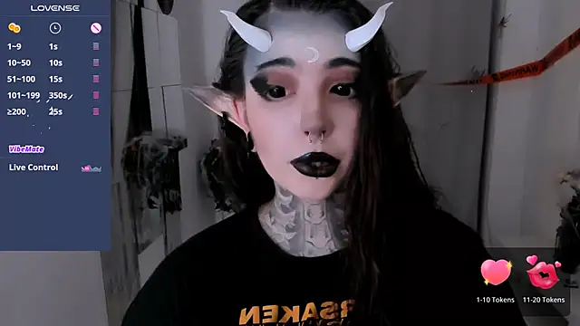 Snapshot of Dixi_Pixi_ chatting on 26, 10, 2025 Dixi Pixi online show from 26, 10, 2025