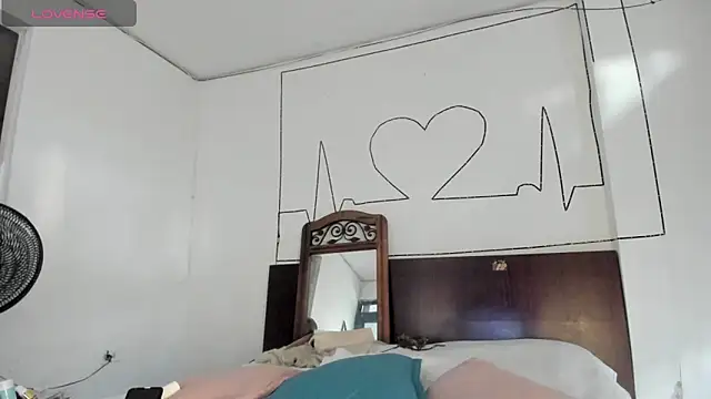 latinaStepmom online show from 14, 4, 2026