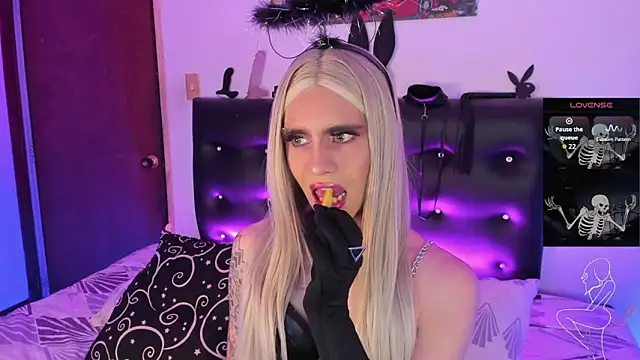 Snapshot of AngelsJones21 chatting on 30, 10, 2025 AngelsJones21 online show from 30, 10, 2025