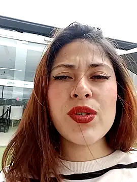 LisbethMoore  online show from 27, 1, 2025