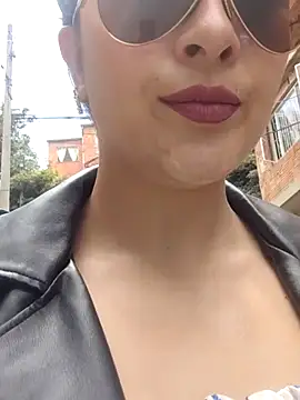 LisbethMoore  online show from 25, 9, 2025