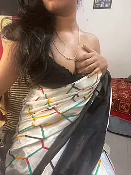 Spicy sari girl online show from 3, 12, 2024