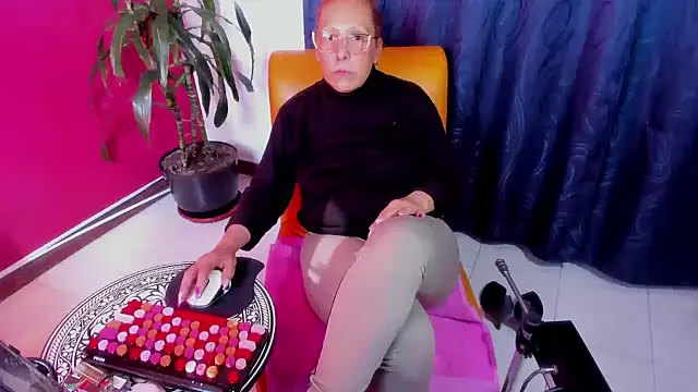 BrendaSex Hot online show from 7, 11, 2025