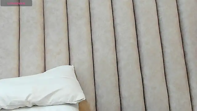 FreyaMoller online show from 27, 2, 2025