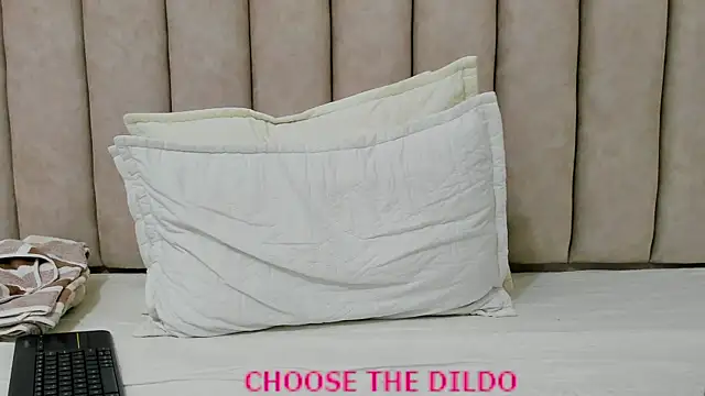 FreyaMoller online show from 25, 9, 2025