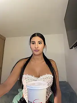 Snapshot of Kimm_khalifa chatting on 22, 6, 2026 Kimm khalifa online show from 22, 6, 2026