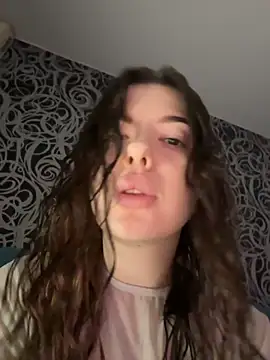 Kimi Ass online show from 5, 10, 2025