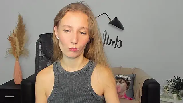 LolaWilsons online show from 5, 2, 2025